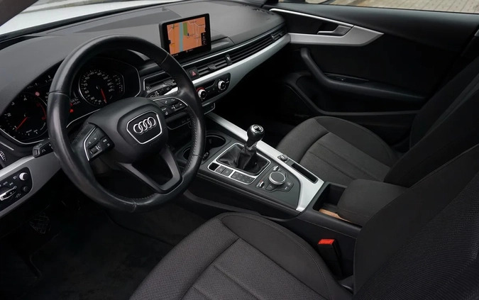 Audi A4 cena 71900 przebieg: 199777, rok produkcji 2017 z Wisła małe 742